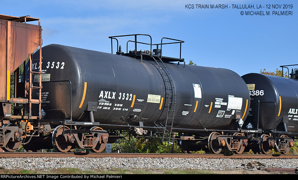 AXLX Tank Car 3532